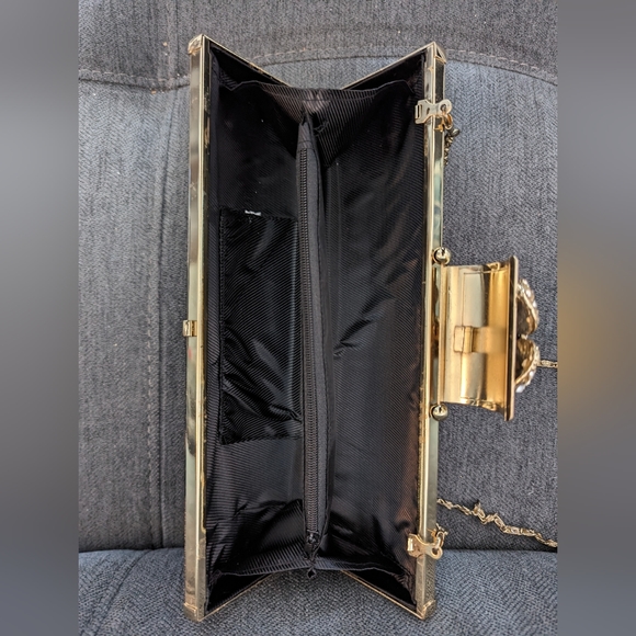 Beautiful Vintage Faux Crocodile Clutch - Picture 4 of 5